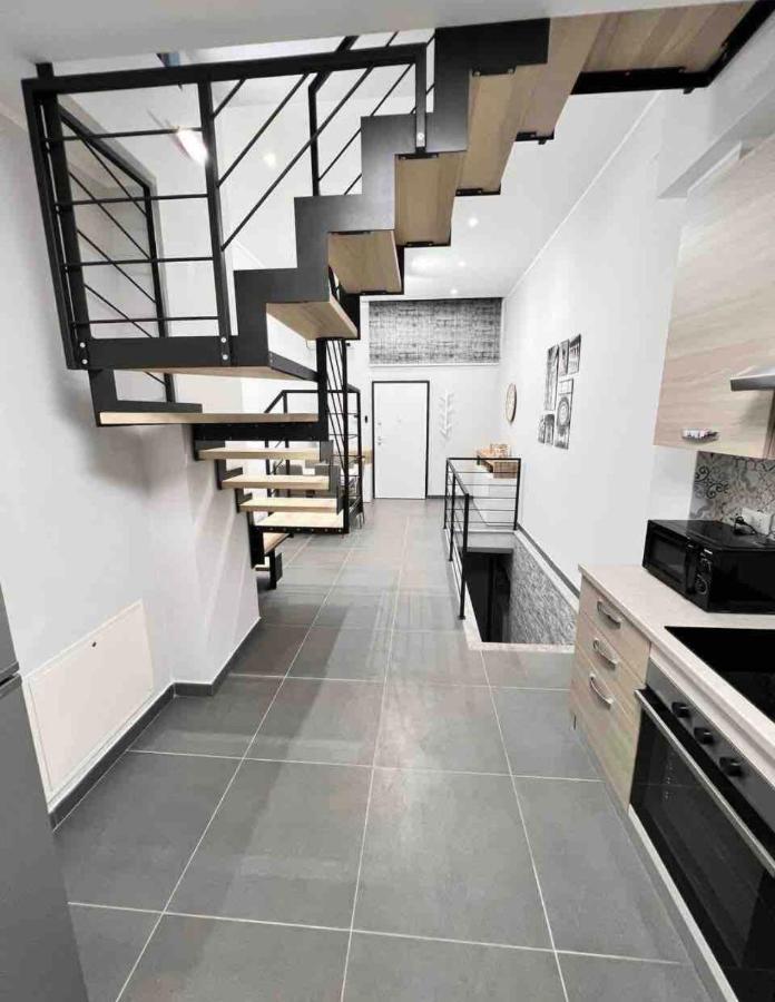 콜레뇨 Pregevole Duplex A 1 Minuto Dalla Metro 아파트 외부 사진